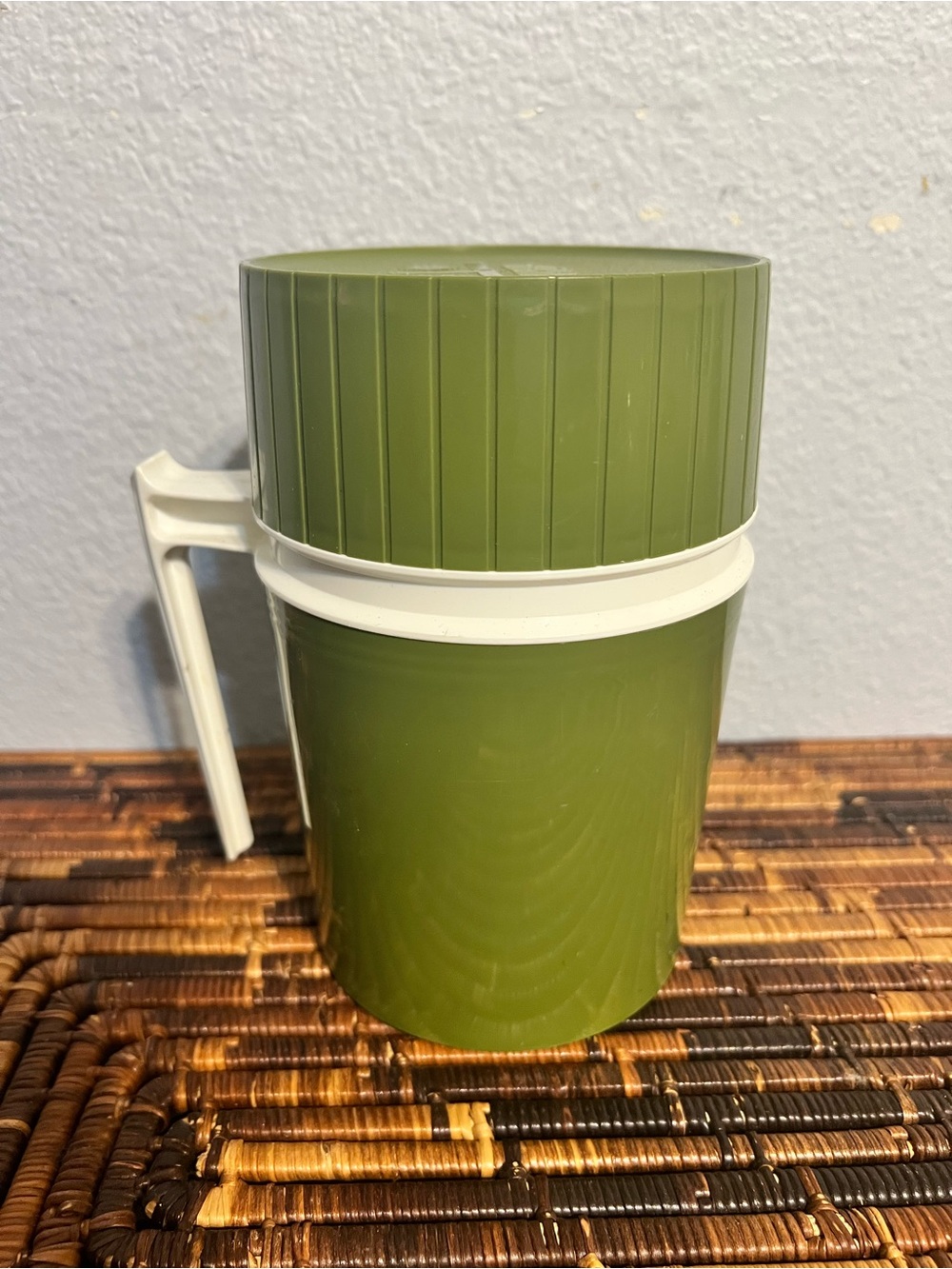 Thermos 10oz Green Cup Retro 1970 Insulated Seeley